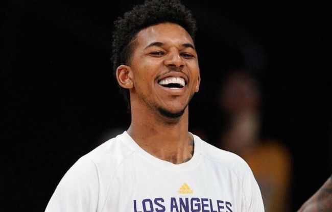 迫使对手第 迫使对手第